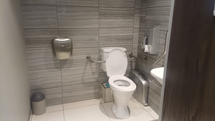 To Let Commercial Property for Rent in Foreshore Western Cape